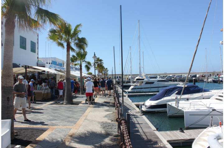 Playa Blanca Market